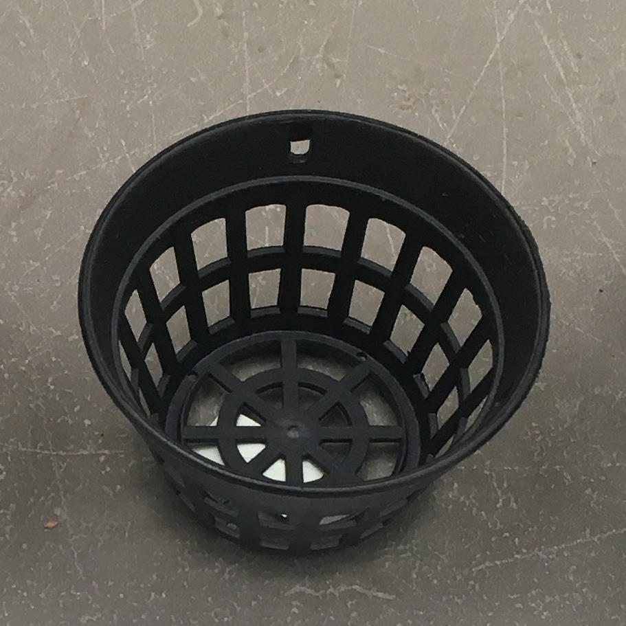 Round Plastic Net Pot 2.75"(Dia.)x 1.75"(Height) — Orchid Supplies, Natt's Orchids